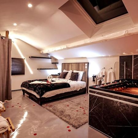 My Love Nest ماكاتييو سورْ شالارْ المظهر الخارجي الصورة